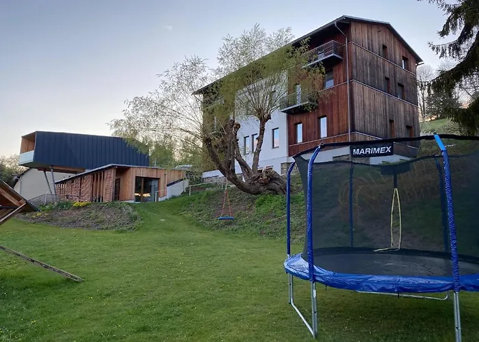 Stará škola Vysoké nad Jizerou